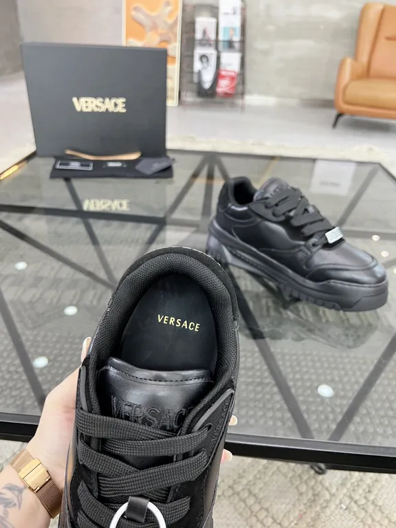 Versace Shoe 